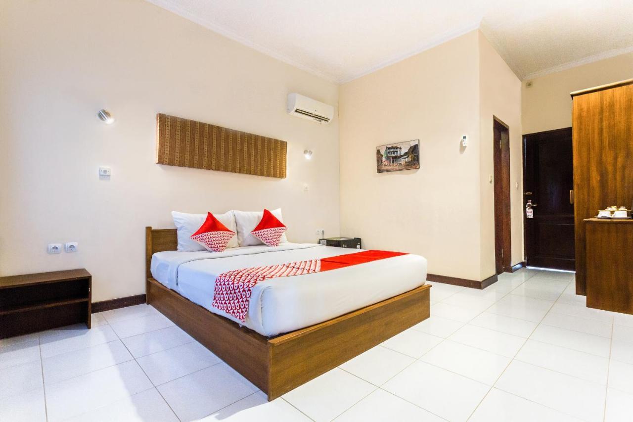 Capital O 2796 Medana Bay Marina Hotel Tanjung  Buitenkant foto