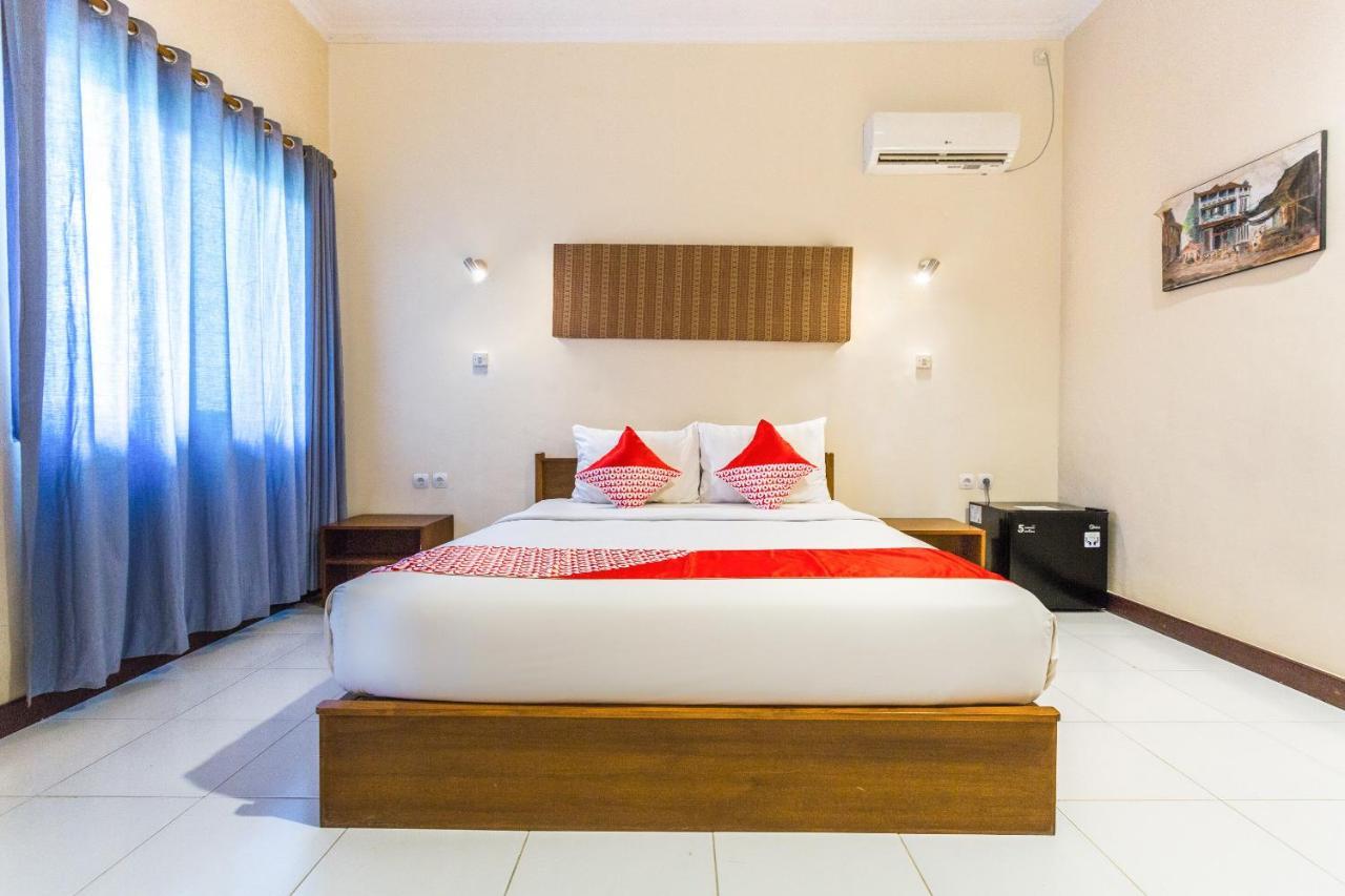 Capital O 2796 Medana Bay Marina Hotel Tanjung  Buitenkant foto