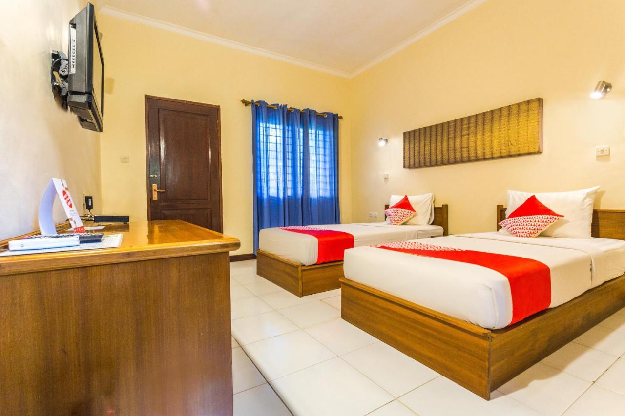 Capital O 2796 Medana Bay Marina Hotel Tanjung  Buitenkant foto