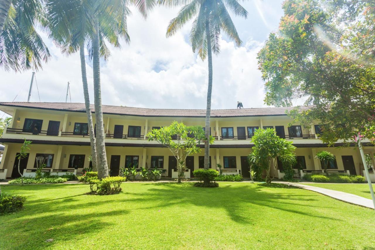 Capital O 2796 Medana Bay Marina Hotel Tanjung  Buitenkant foto